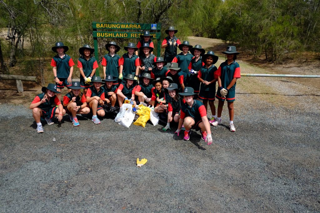 Young Round Square Clean Up Barungwarra Bushland Reserve