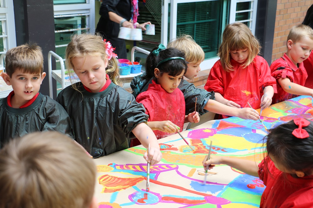 Year 1 IST Mural painting (4)