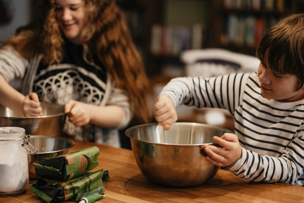 St Paul's School - make school lunches with kids